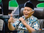 Anggota Komisi VIII DPR RI, Hidayat Nur Wahid, saat menjadi pembicara dalam agenda Dialektika Demokrasi di Senayan, Kamis (5/6/2025). Foto: Mario/vel