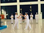 Panglima Komando Armada III (Pangkoarmada III) Laksamana Muda TNI Hersan, S.H., M.Si., memimpin langsung upacara Serah Terima Jabatan (Sertijab) sejumlah pejabat strategis serta pengukuhan jabatan baru di lingkungan Koarmada III pada Kamis, (12/6/2025). Acara berlangsung khidmat di Gedung Serba Guna (GSG) Mas Pardi, Markas Koarmada III, Katapop. Foto: Dispen Koarmada III
